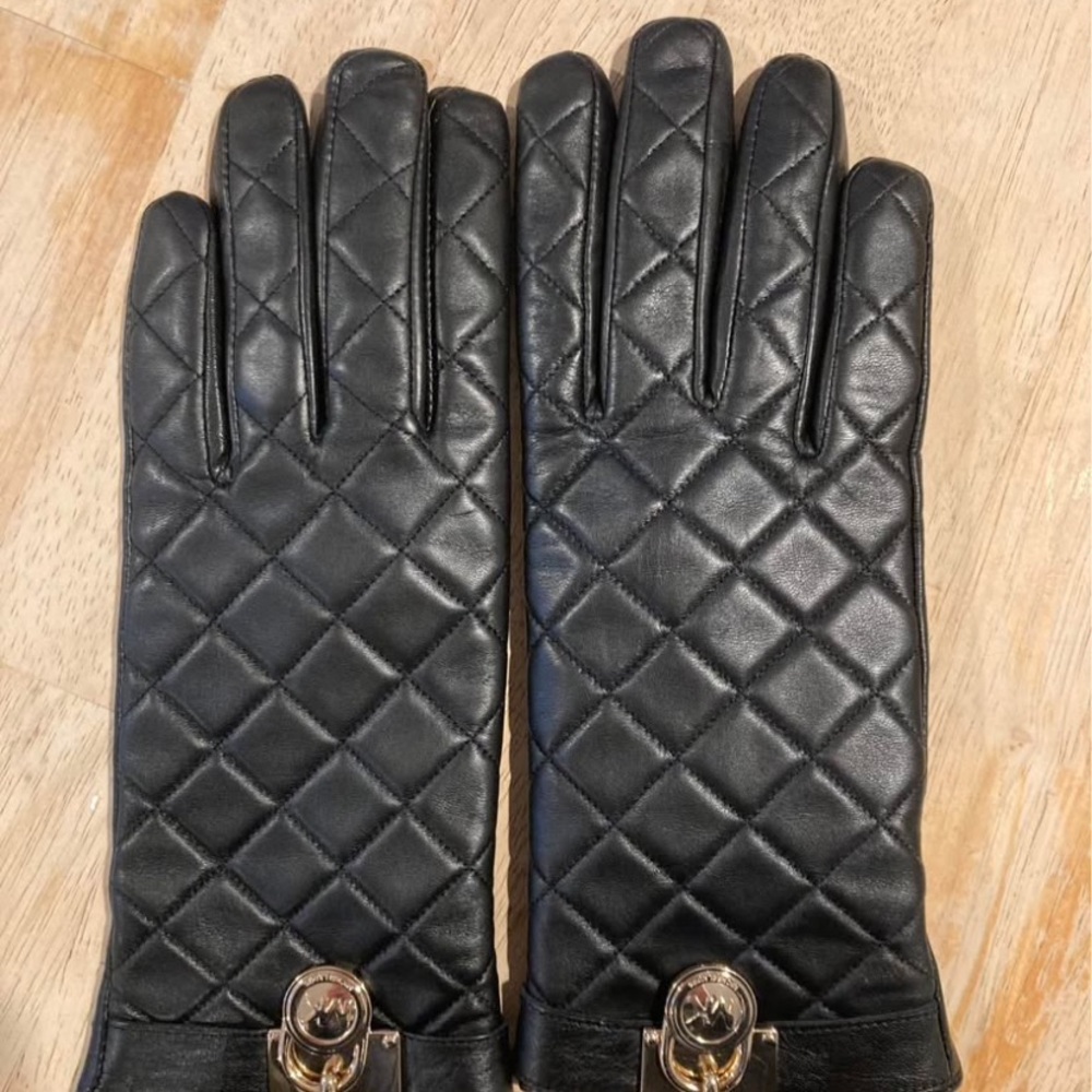 Luxury Black Leather Gloves